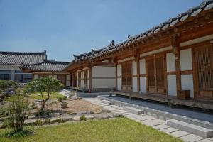 Hanok 1st Street
