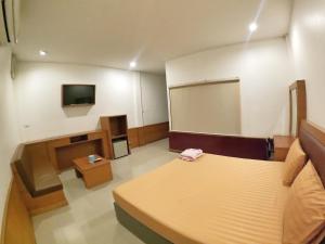 Paradise Hotel โรงแรมพาราไดซ์ท่าม่วง