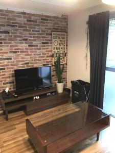 River Side Namba 400