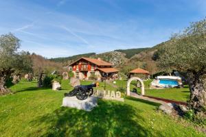 Villa With 4 Bedrooms in Bizkaia, With Private Pool and Furnished Terrace