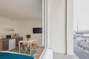 Appartements Renovated apartment on the VIEUX PORT : photos des chambres