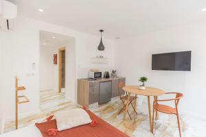 Appartements Renovated apartment on the VIEUX PORT : photos des chambres