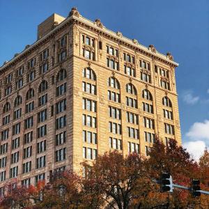 Abode Pittsburgh - Downtown Convention Center