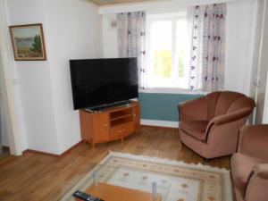 Perniön majoitus alakerta