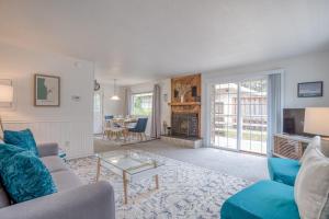 Manzanita Charm MCA 125 - Meredith Lodging