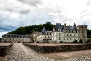 " Le Cher Passant "