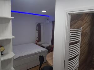 One-Bedroom Apartment room in studio skadarlija