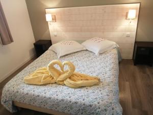 Le Fleur H on 11 d Honfleur, T2 en Résidence avec Piscine, WIFI et Parking gratuits