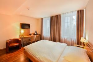 Double or Twin Room room in Apart Hotel Amadeo