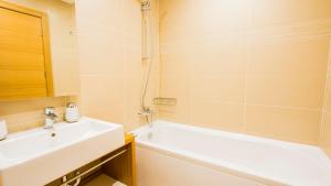 Apartment room in Luxury Apartment Bucharest Mall area