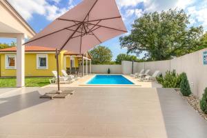 Beatiful families oriented villa Trusina with pool immersed in the nature near the town