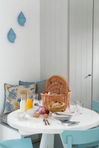 Deluxe Mykonos Villa Outdoor Pool Villa Side Sea