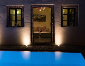 Super Luxury Santorini Villa Mansion Sophia Private Pool Beautiful Terrace 2 BDR Megalocho Santorini Greece