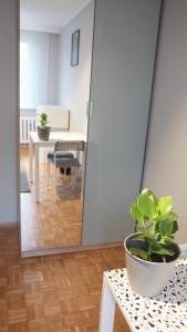 2 Bedroom Modern Flat Near Baltic 40m2 Location
