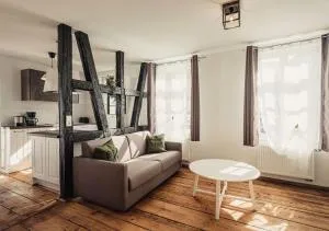 Ferienwohnungen und Boardinghouse Heimbach in Lahr - 施瓦瑙