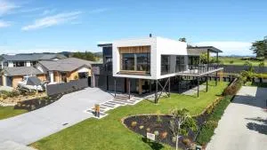 Roy and Anns Haven - One Tree Point