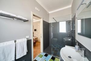 Classic Room with balcony and Park View