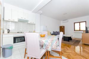 Apartments Marinko 