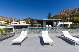 Luxury Beachfront Villa Selenia Platinum in Sounio