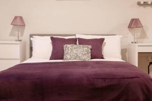 Hereford City Centre - Apartment 2, Isabella House - Modern Apartment In The Heart of The City - Sleeps 2 Guests - Hosted by RENTMYHOUSE