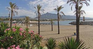 Lujoso Apartamento de 2 dormitorios en Banús