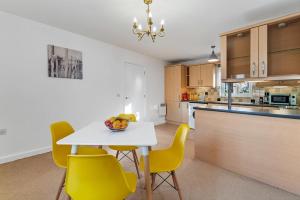 Chestnut Contractor Stays