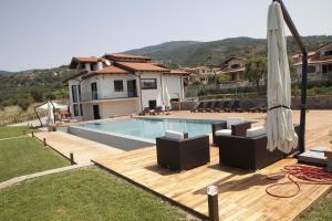 Seven-Bedroom Villa on Three Floors room in Villa Mediterraneo