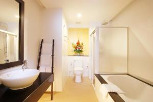 Palmyra Patong Resort Phuket - SHA Extra Plus