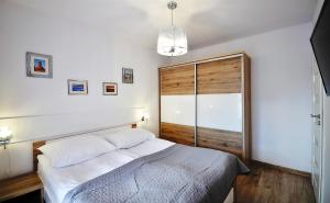 MICHELLE APARTMENT Polanki Park