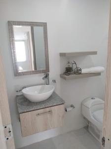 Hermosa casa en condominio campestre el peñon