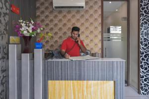 Hotel Palace Residency near Lokmanya Tilak Terminus