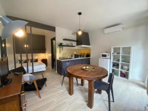 Appartements PARENTHESE - Bagneres-de-Bigorre : photos des chambres