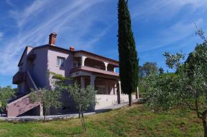 Apartments Nikolina - 3hvězdičkové hotely ve městě Rakalj