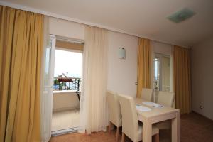Aparthotel Natalia Podgora 