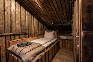 Twin Room room in Basecamp Hotel