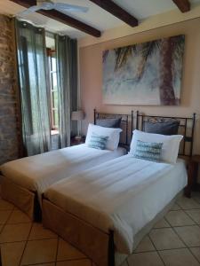 Twin Room with Shower