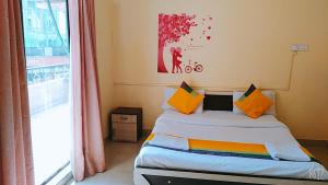 Coronet Luxurious Apartment