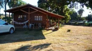 Casa de Madeira com Fogão a Lenha lagoa no fundo para 8 pessoas - ترو مارياس