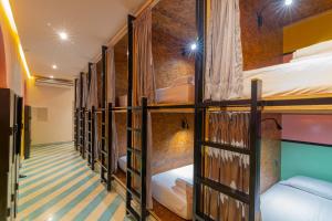 12베드 혼성 도미토리룸