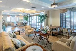 Five Towns Inn - JFK Airport - 加登城