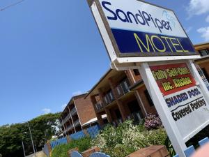 Sandpiper Motel