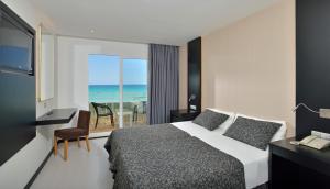 Double Room with Sea View room in Hotel Hispania