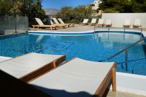 MASSOURI BEACH HOTEL