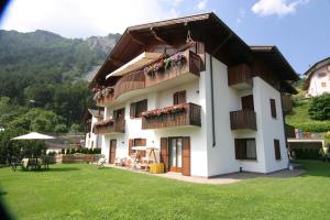 Villa Giardino - Flowers