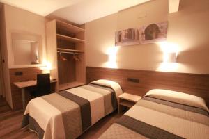 Hotel, H de lAnton