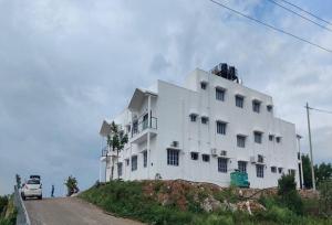 KSTDC Hotel Mayura Bharachukki, Shivanasamudra