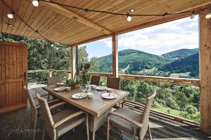 Domek "SKI" z widokiem na góry, sauną i jacuzzi