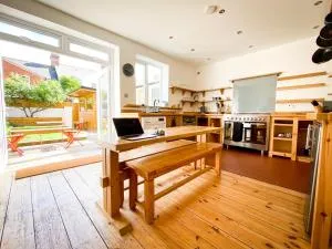 Nomi Homes - Powderham - Exeter - Uni - Free parking - Central - Alphington