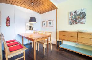 Linda 8 by Arosa Holiday