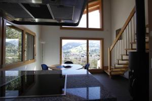 Région de GSTAAD, charmant chalet duplex de 80m2